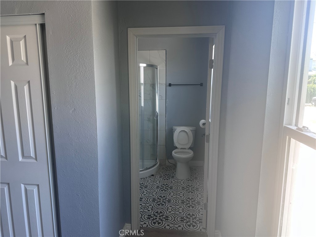 https://media.crmls.org/medias/7cd31300-5aa9-4dcd-aa4a-bd51651d75d3.jpg?preset=X-Large