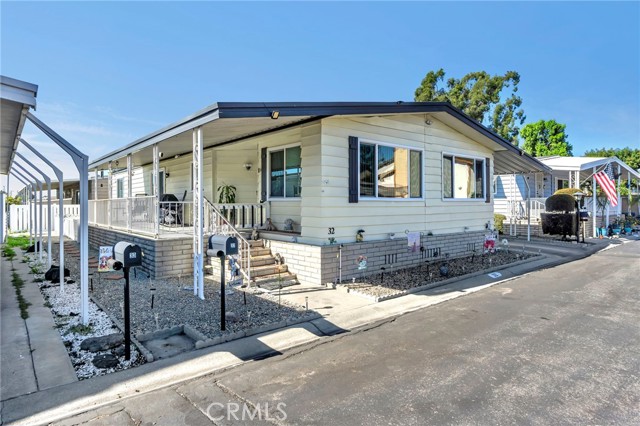 Detail Gallery Image 2 of 38 For 6741 Lincoln Ave #32,  Buena Park,  CA 90620 - 2 Beds | 2 Baths