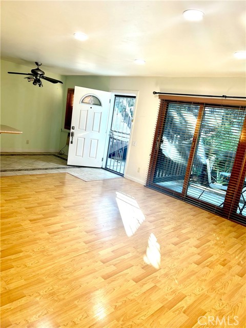 Detail Gallery Image 2 of 46 For 360 S Miraleste #341,  San Pedro,  CA 90732 - 2 Beds | 2 Baths