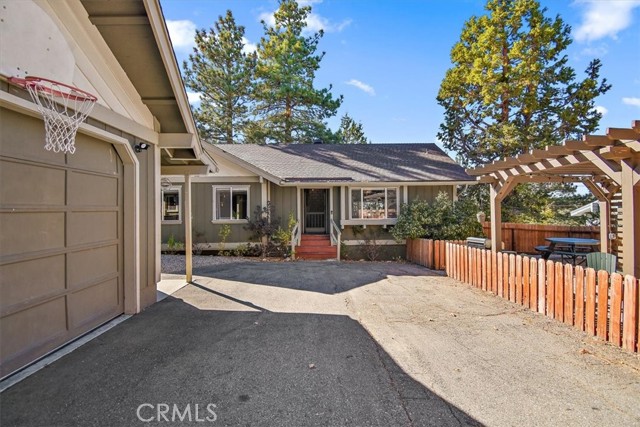 Detail Gallery Image 2 of 39 For 779 Villa Grove Ave, Big Bear City,  CA 92314 - 3 Beds | 2 Baths