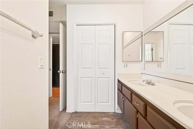 Detail Gallery Image 10 of 29 For 2115 Ohio, Signal Hill,  CA 90755 - 2 Beds | 2 Baths