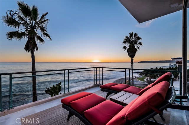 Detail Gallery Image 9 of 55 For 35121 Beach Rd, Dana Point,  CA 92624 - 5 Beds | 5/2 Baths