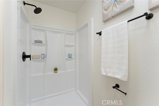 Detail Gallery Image 14 of 21 For 125 N Allen, Pasadena,  CA 91106 - 2 Beds | 2 Baths