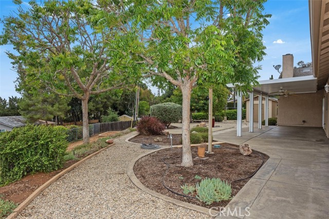1103 Mcdonald Meadows, Fallbrook CA: https://media.crmls.org/medias/7cd60868-a21b-4e75-8bbb-20970b47fa87.jpg