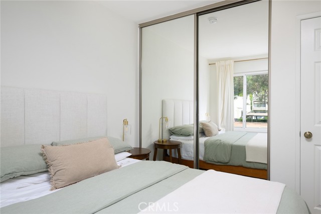 5927 E Creekside Avenue, Orange CA: https://media.crmls.org/medias/7cd6e0f3-02a8-46f7-8be4-5e8da99252eb.jpg