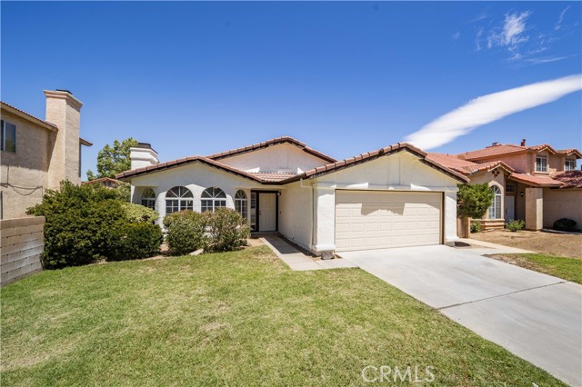Detail Gallery Image 1 of 30 For 43906 Broadwater Ave, Lancaster,  CA 93535 - 3 Beds | 2 Baths
