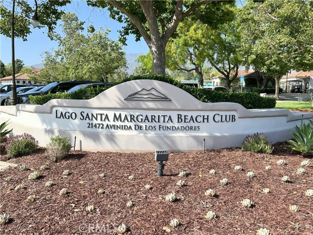 25 Picazo, Rancho Santa Margarita CA: https://media.crmls.org/medias/7cd81802-cb62-4a30-b249-3d1a66b5911f.jpg