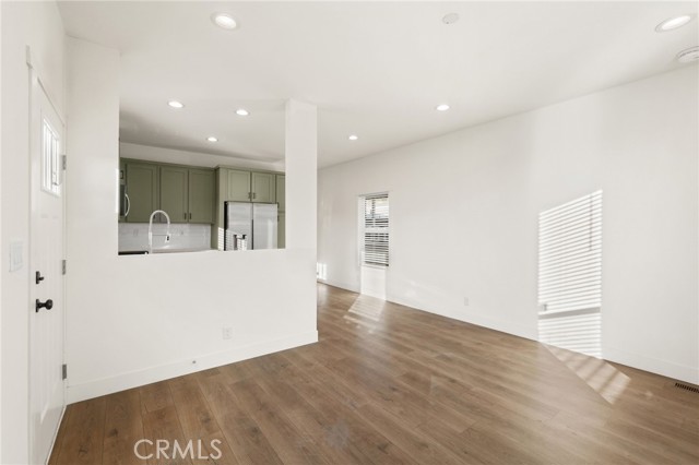 Detail Gallery Image 10 of 21 For 732 E Route 66 #26,  Glendora,  CA 91740 - 2 Beds | 2 Baths