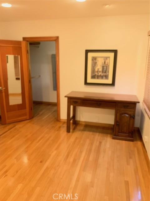 Detail Gallery Image 30 of 44 For 1718 Cleveland Rd, Glendale,  CA 91202 - 3 Beds | 3 Baths