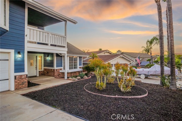 Detail Gallery Image 2 of 54 For 30471 Caliente Pl, Canyon Lake,  CA 92587 - 3 Beds | 2 Baths