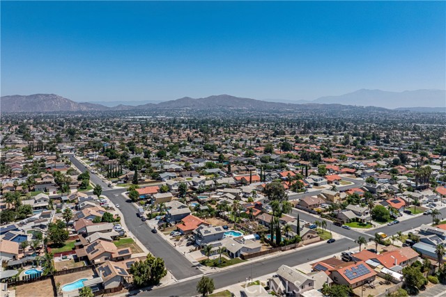 Detail Gallery Image 35 of 36 For 13848 Golden Eagle Ct, Moreno Valley,  CA 92553 - 3 Beds | 3 Baths