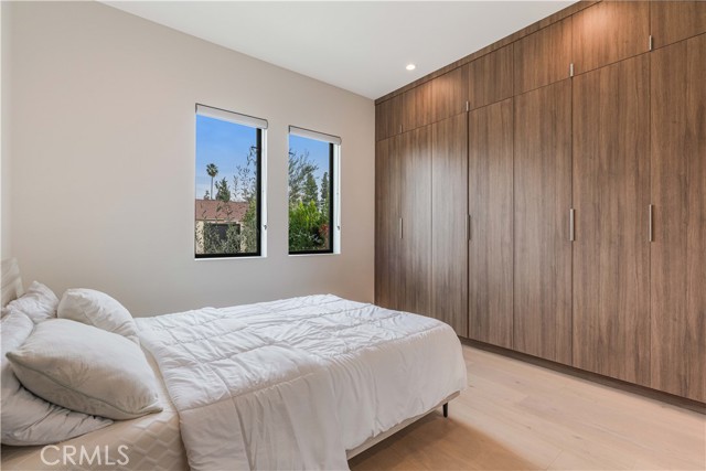 Detail Gallery Image 39 of 46 For 5075 Enfield, Encino,  CA 91316 - 4 Beds | 5 Baths