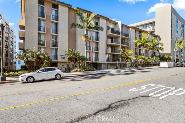 555 Esplanade, Redondo Beach, California 90277, 3 Bedrooms Bedrooms, ,3 BathroomsBathrooms,Residential,Sold,Esplanade,SB22021608