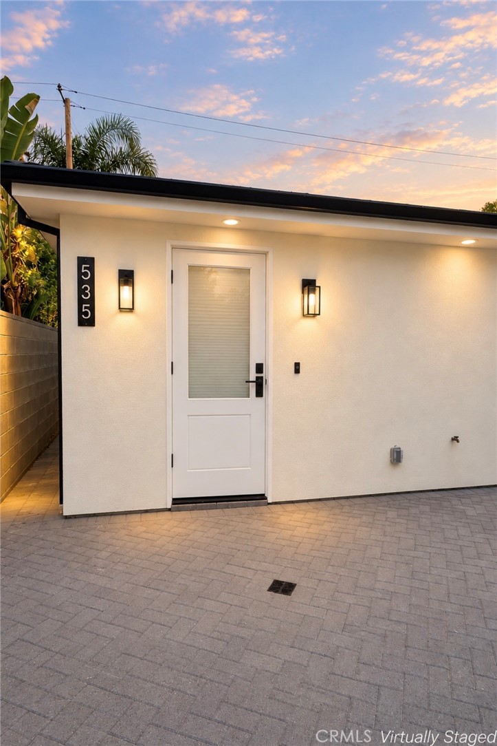 535 S Mariposa Street — image 1