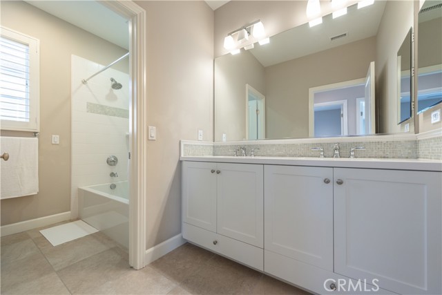 Detail Gallery Image 24 of 34 For 60 Trotter, Irvine,  CA 92602 - 4 Beds | 3 Baths