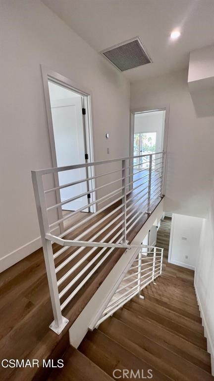 Detail Gallery Image 16 of 32 For 5635 Klump Ave #1/2,  North Hollywood,  CA 91601 - 3 Beds | 3/1 Baths