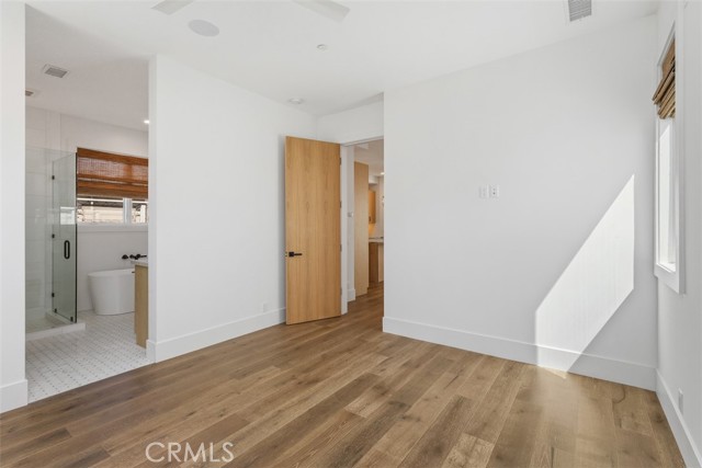 515 1/2 Jasmine, Corona del Mar CA: https://media.crmls.org/medias/7cde7cc3-21eb-4422-8e51-df71abf50461.jpg