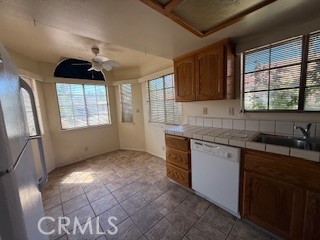Detail Gallery Image 9 of 25 For 19218 Elm Dr, Apple Valley,  CA 92308 - 2 Beds | 2 Baths