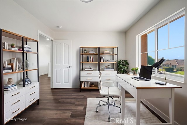 Detail Gallery Image 10 of 26 For 6658 Bright Gem Ct, Corona,  CA 92880 - 5 Beds | 3 Baths