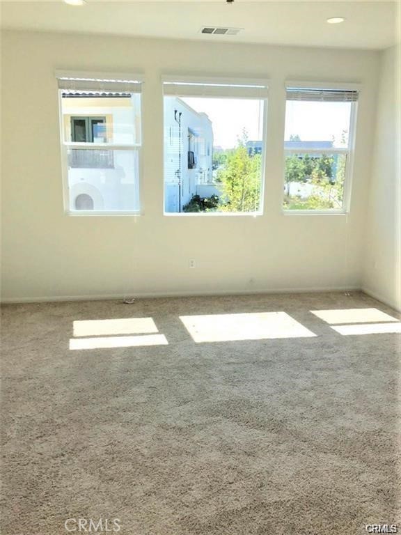 Detail Gallery Image 8 of 28 For 125 Fixie, Irvine,  CA 92618 - 3 Beds | 3 Baths