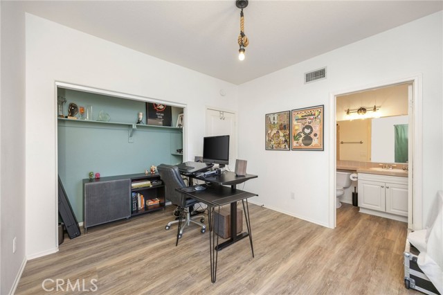 Detail Gallery Image 29 of 38 For 7211 Rockridge Ter, West Hills,  CA 91307 - 5 Beds | 4/1 Baths