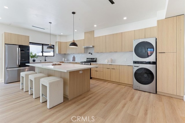 22452 Dolorosa Street, Woodland Hills CA: https://media.crmls.org/medias/7ce0bfda-0091-4d85-aef3-1e1e79776c0a.jpg