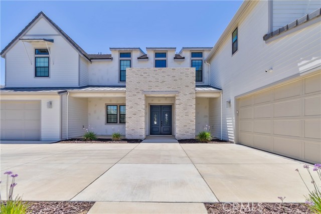 1734 Lester Avenue, Clovis CA: https://media.crmls.org/medias/7ce1d9de-af8f-4e12-9c05-c3e3505ad0ac.jpg