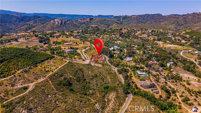 40468 Rock Mountain Drive, Fallbrook CA: https://media.crmls.org/medias/7ce36b80-1ec5-424f-850a-4c8a6ca00326.jpg