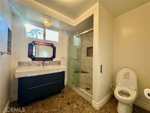 Detail Gallery Image 18 of 18 For 13330 Killion St, Sherman Oaks,  CA 91401 - 4 Beds | 3 Baths