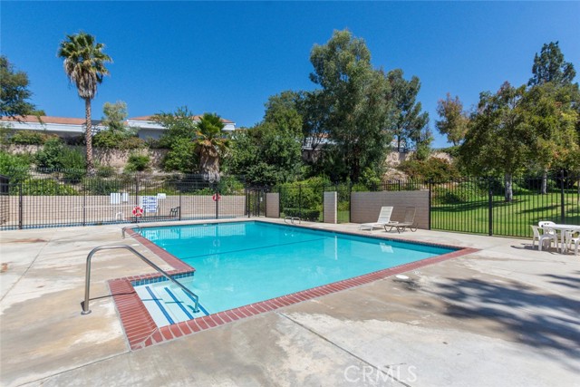 Detail Gallery Image 8 of 8 For 1791 E Avenida De Las Flores, Thousand Oaks,  CA 91362 - 2 Beds | 2 Baths