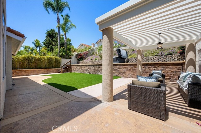 5 Vistamar Drive, Laguna Niguel CA: https://media.crmls.org/medias/7ce42f6f-5e1b-458f-b06b-55f199df68f7.jpg