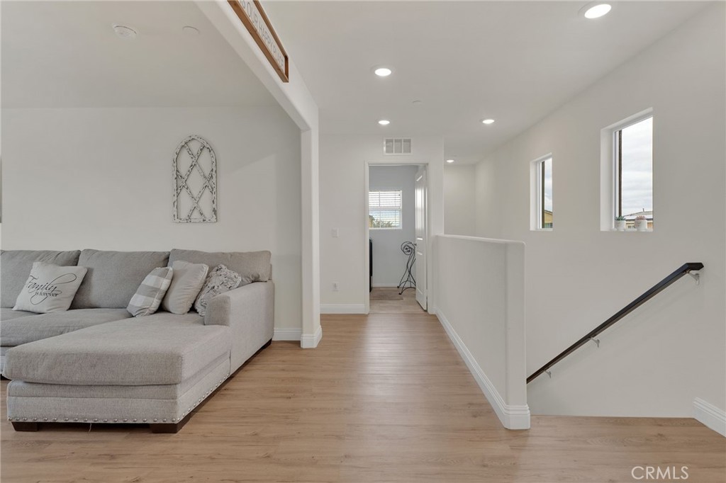 MLS #DW25261421 image #25