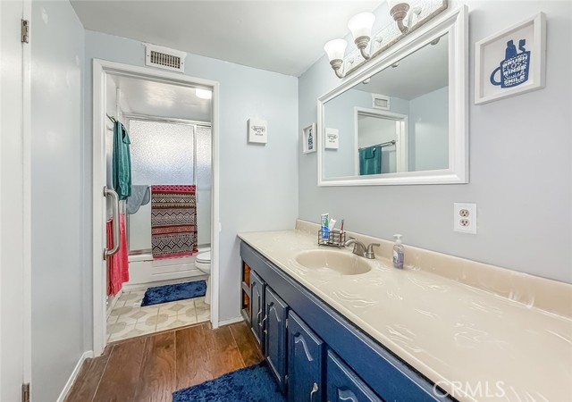 2191 Hilldale Avenue, Simi Valley CA: https://media.crmls.org/medias/7ce45438-76e8-465c-9012-42435830e437.jpg