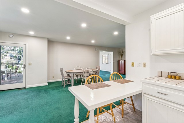 Detail Gallery Image 14 of 42 For 965 Sandalwood Dr, Lake Arrowhead,  CA 92352 - 3 Beds | 3 Baths