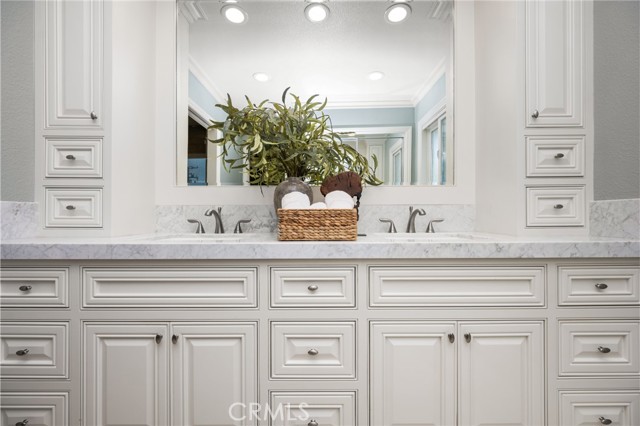 1191 La Limonar, North Tustin CA: https://media.crmls.org/medias/7ce4d9ab-c636-4acd-b044-846ef4f6a63d.jpg