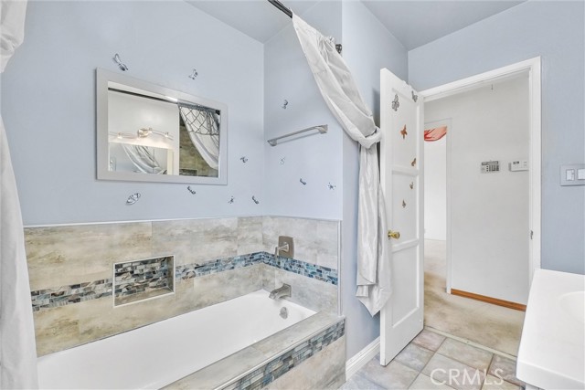 Detail Gallery Image 11 of 27 For 2739 Deerford St, Lakewood,  CA 90712 - 3 Beds | 1 Baths