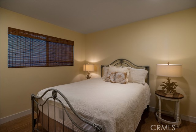 Detail Gallery Image 22 of 27 For 1303 E Balboa Bld, Newport Beach,  CA 92661 - 3 Beds | 2/1 Baths