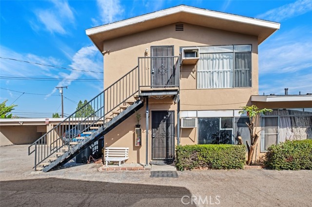 Detail Gallery Image 4 of 26 For 13161 Adland St, Garden Grove,  CA 92843 - 8 Beds | 4 Baths