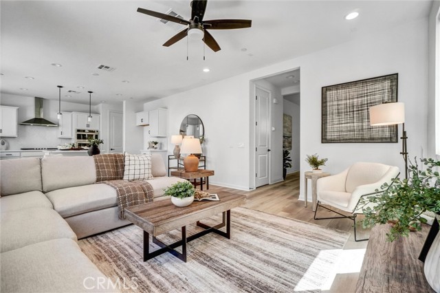 Detail Gallery Image 9 of 27 For 653 Longhorn, Rancho Mission Viejo,  CA 92694 - 3 Beds | 2/1 Baths