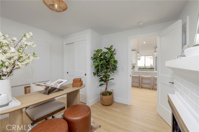 Detail Gallery Image 10 of 16 For 556 Through St, Laguna Beach,  CA 92651 - 4 Beds | 3 Baths