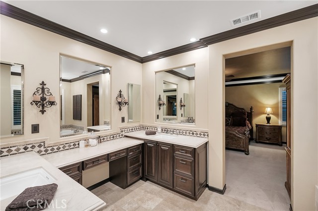 Detail Gallery Image 27 of 56 For 29345 Hacienda Ranch Ct, Valencia,  CA 91354 - 5 Beds | 4 Baths