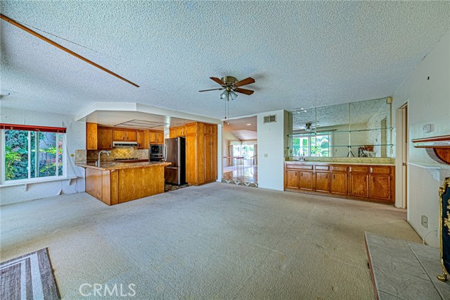 1736 Island Drive, Fullerton CA: https://media.crmls.org/medias/7ce6f7a2-30a0-4652-9df9-bc781db8127c.jpg