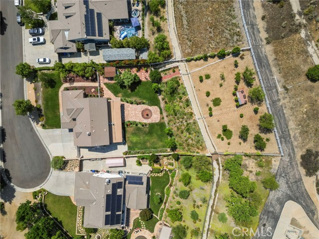30444 Hidden Valley Court, Castaic CA: https://media.crmls.org/medias/7ce757f2-80a5-4c28-8659-01a203053337.jpg
