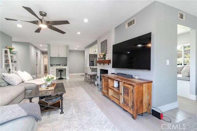 12 Juniper, Irvine CA: https://media.crmls.org/medias/7ce77195-0341-446f-aa23-7668ba5ffa5c.jpg