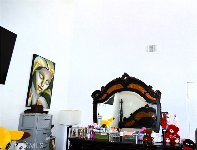13321 Meyer Road, Whittier CA: https://media.crmls.org/medias/7ce785e7-e745-46af-aaa9-d7e79c518b75.jpg