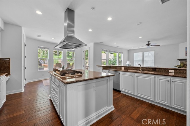 2515 Costero Magestuoso, San Clemente CA: https://media.crmls.org/medias/7ce7ad59-d224-4269-aad6-2b693cc3dd6d.jpg