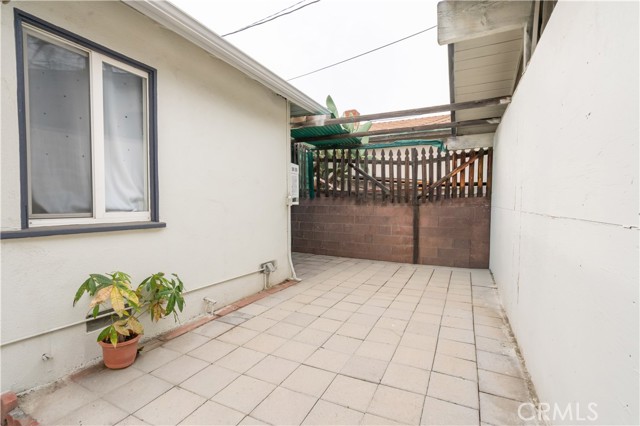 Detail Gallery Image 37 of 39 For 19127 Enadia, Reseda,  CA 91335 - 4 Beds | 2 Baths