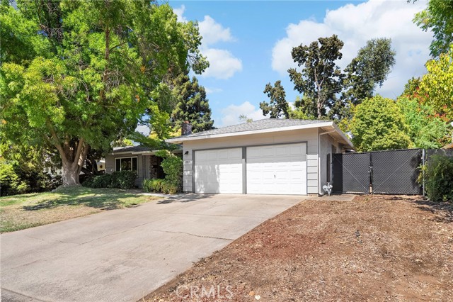 Detail Gallery Image 6 of 40 For 1702 Oak Vista Avenue, Chico,  CA 95926 - 3 Beds | 2 Baths