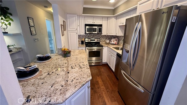 Detail Gallery Image 8 of 64 For 4138 E Mendez St #311,  Long Beach,  CA 90815 - 2 Beds | 2 Baths