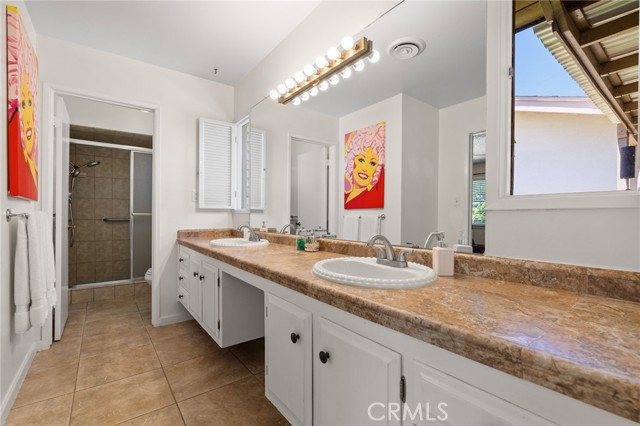 Detail Gallery Image 33 of 60 For 2924 Elm St, Bakersfield,  CA 93301 - 4 Beds | 2 Baths